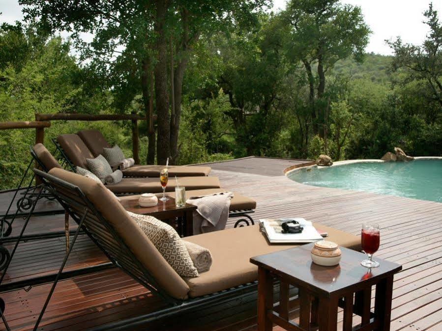 Impodimo Game Lodge Madikwe Game Reserve Exterior photo